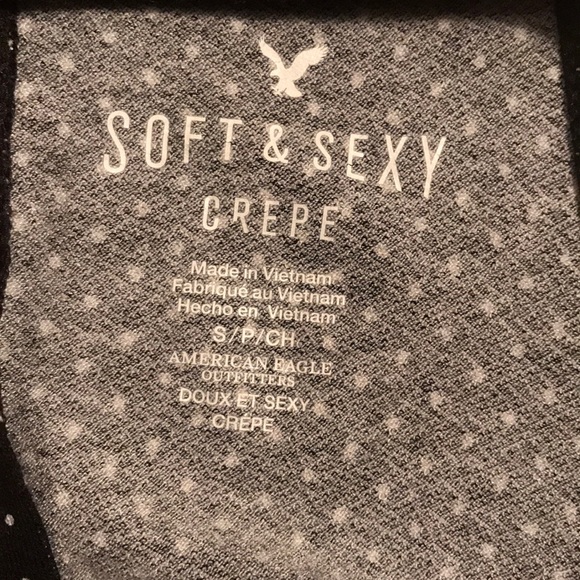 American eagle cold shoulder top - Picture 3 of 3